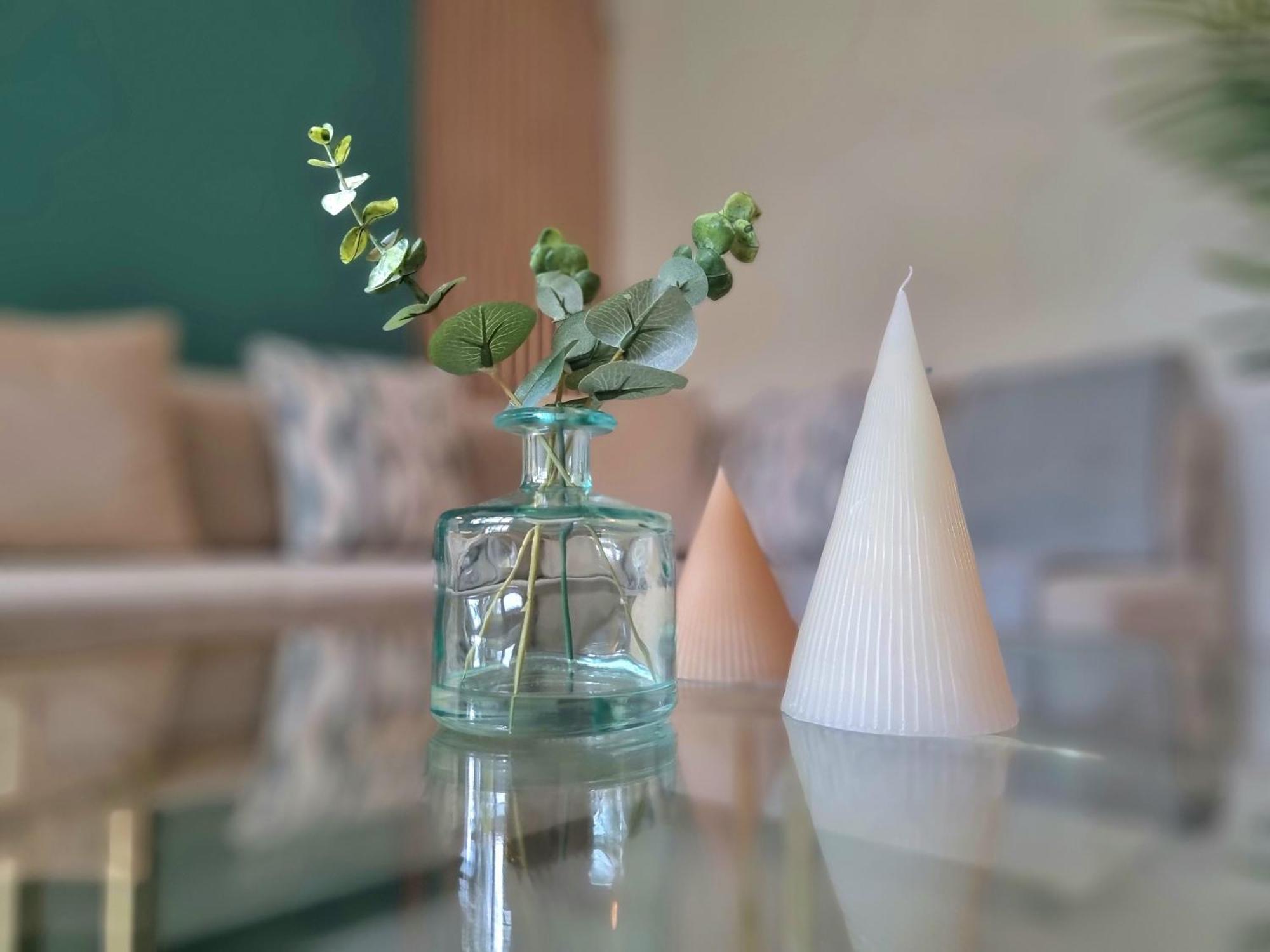 Spacious Town House - Centre, Free Parking, Sleeps 6, High-speed Wifi, En-suite, Great Location, A45, A46, Jlr, Nec, Airport, Warwick & Stratford Upon Avon - Fernwood - Your Away From Home! * Coventry